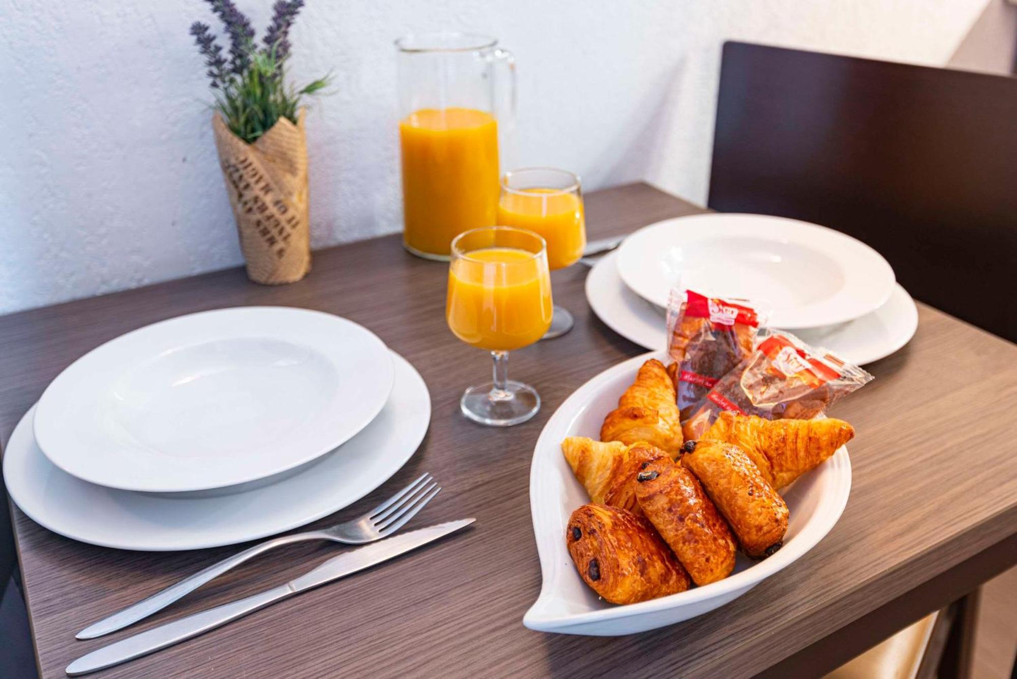 Comfort Aparthotel Nimes Centre Экстерьер фото