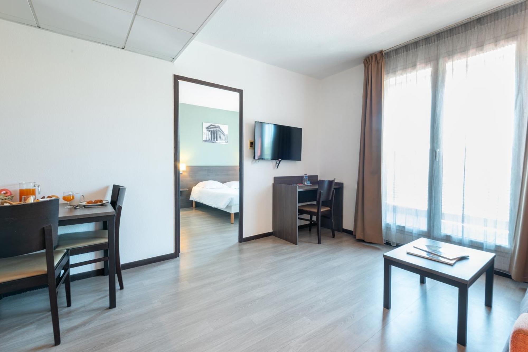 Comfort Aparthotel Nimes Centre Экстерьер фото