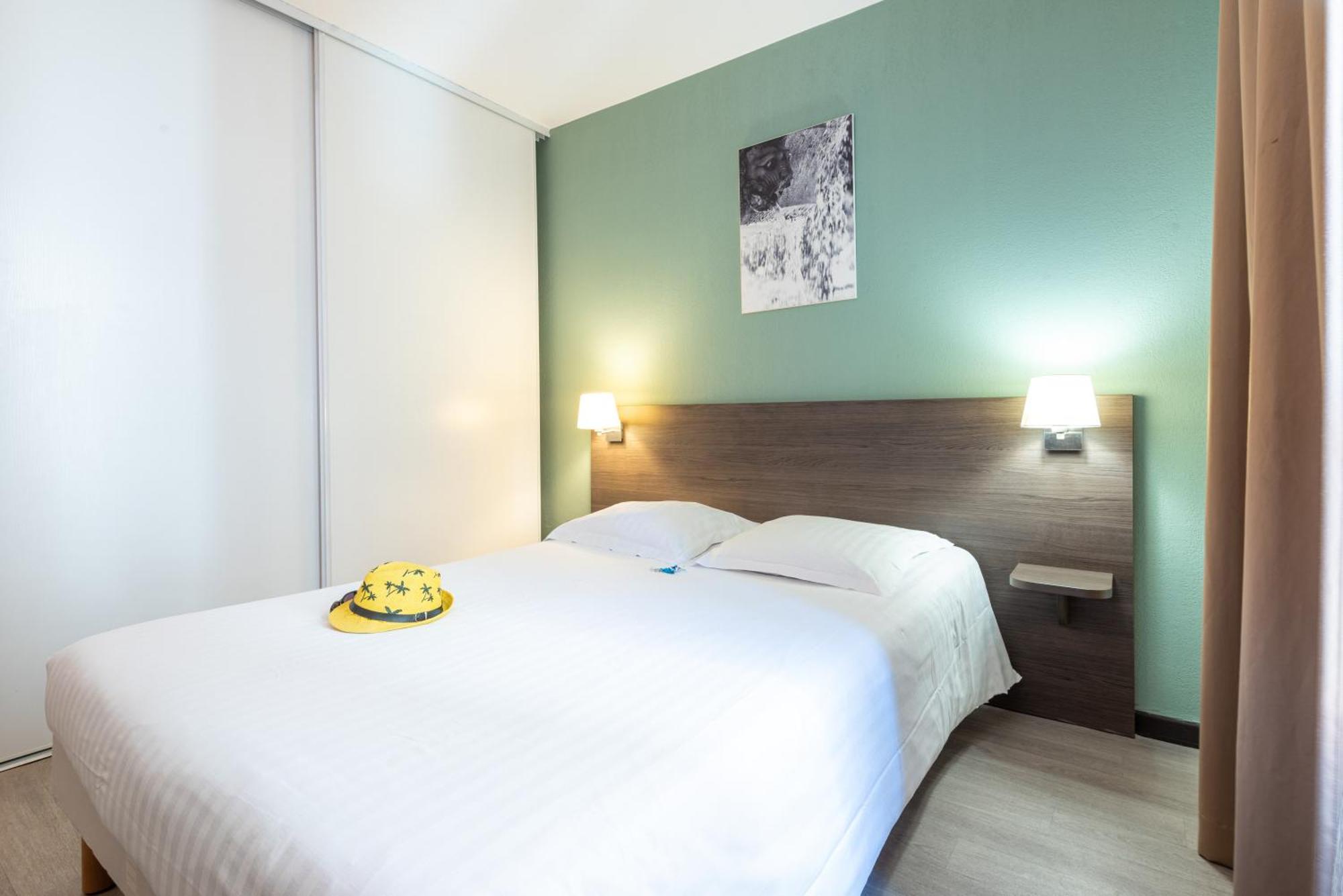 Comfort Aparthotel Nimes Centre Экстерьер фото